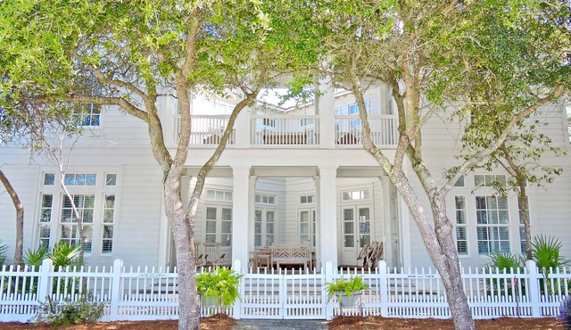 Three Kings in Seaside! 6 Bedroom Home, Sleeps 12! + 2 Adult Bikes!