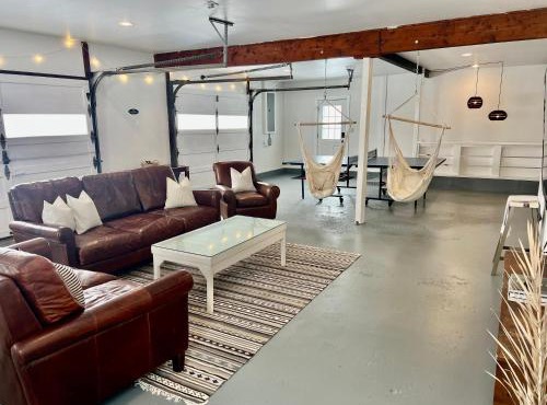 Three Oaks Retreat