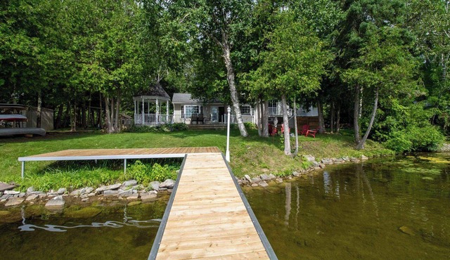 Three Paddles - Three Bedroom Cottage, Sleeps 6