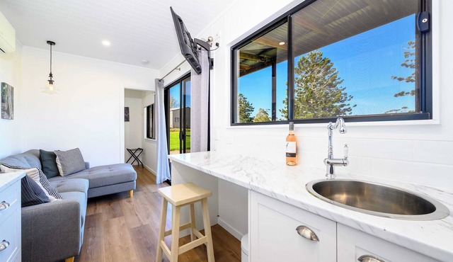 Three Pines Tiny Home - Your Mountain Escape