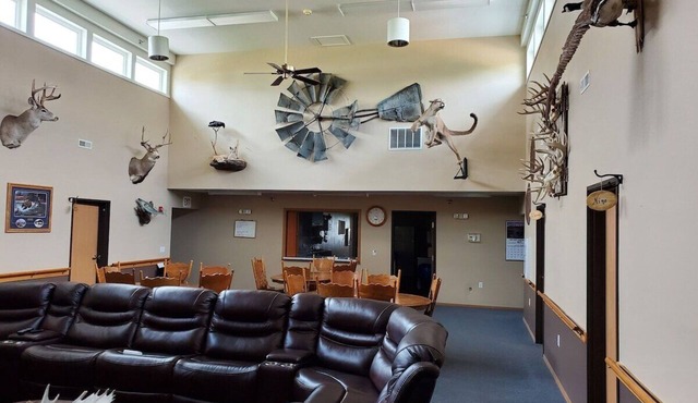 Three Rivers Lodge Room #18