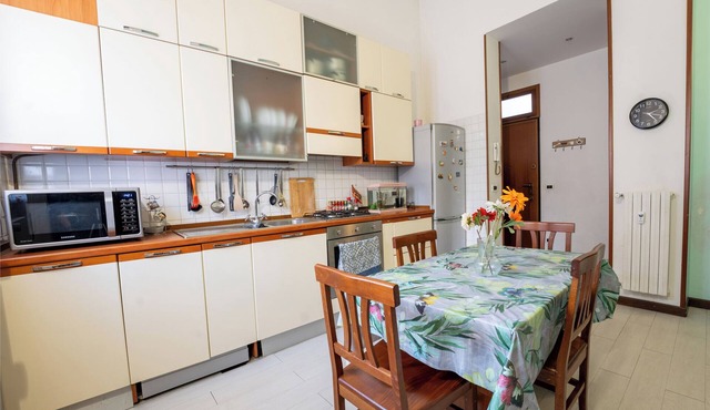 Three-room apartment Milan North