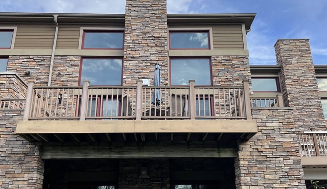 Three-story spacious luxury townhome in the heart of Ellicottville