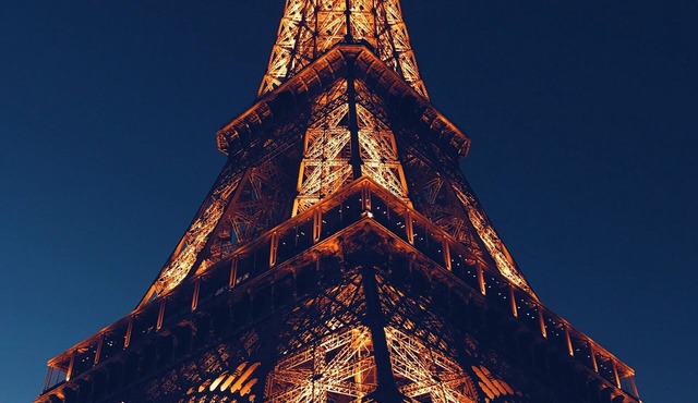 Three trips, one single stay on the gate of Paris ! You'll love it.