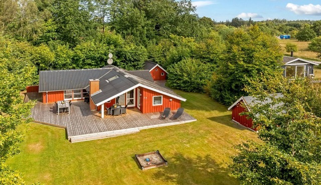 "Thurir" - 4km from the sea by Interhome