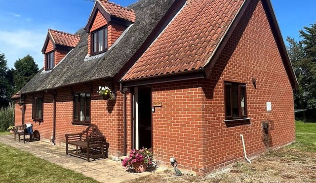 Thurnefield - Cherry Tree