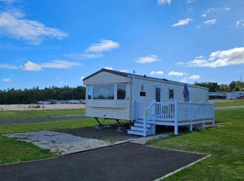 Thurston Manor Caravan Park, Pony Meadow