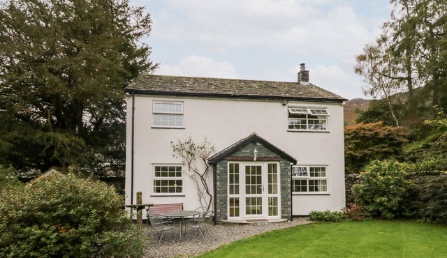 THWAITE HOW, pet friendly, character holiday cottage in Rosthwaite
