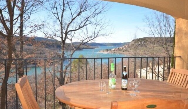 'Thyme' house T3/LAKE VIEW/200m beaches