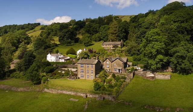 THYME OUT, romantic, with a garden in Troutbeck