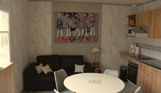 "Ti Bihan" quiet location by the sea.