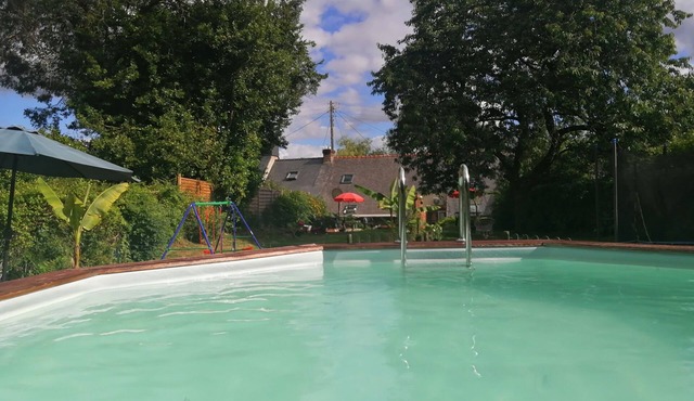 Ti dour house in brittany 4 pers heated pool 25 min from the sea