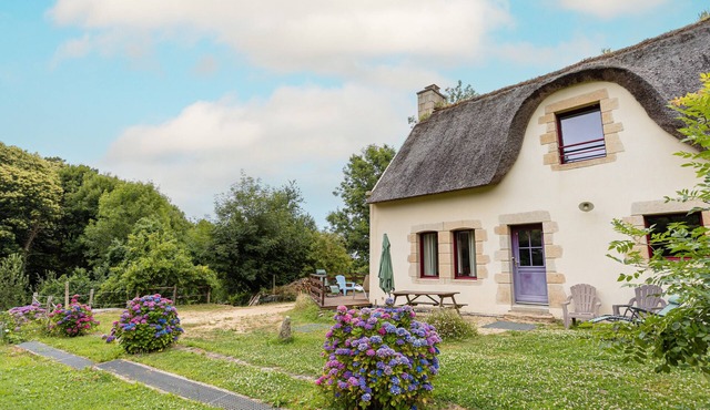 "Ti Nevez" House with Private Terrace, Private Garden and Wi-Fi