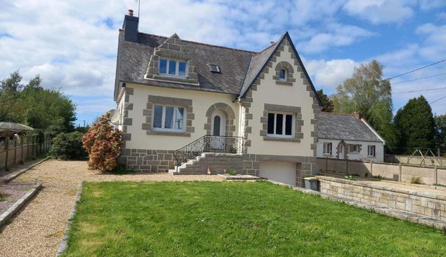 Ti sterennou Maison néo bretonne rénovée proche axe Paris Brest RN12 et tgv