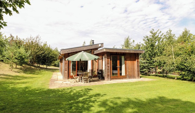 TICKENCOTE, pet friendly, with open fire in Exton, Rutland