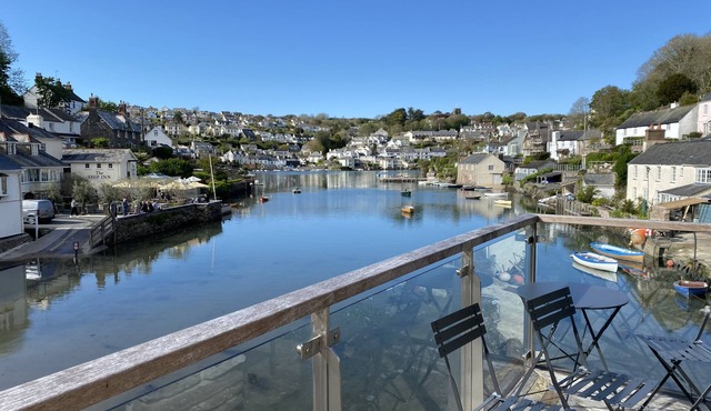 TIDAL WATERS, pet friendly, country holiday cottage in Noss Mayo