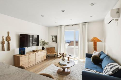 Tide House Unit D Modern Oceanview 1BD w Parking