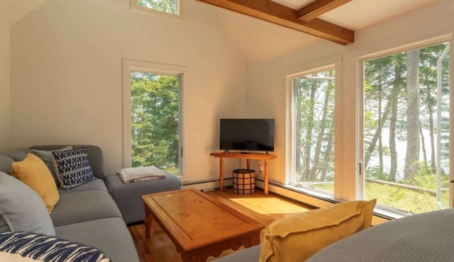 Tide's Rest-Oceanfront sleeps 6!