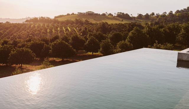 TIDES - BYRON HINTERLAND 8 BEDROOM VILLA MAGIC VIEWS