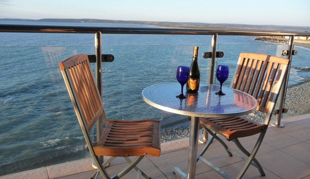 Tides - The LARGEST 2 Bed luxury Apartment within Horizon View!