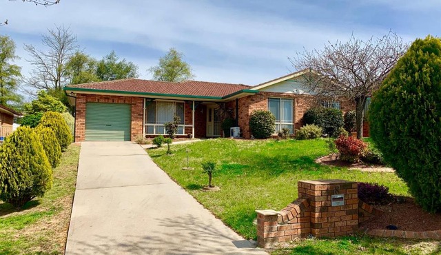 Tidy Home in a Leafy Suburb, Great Location