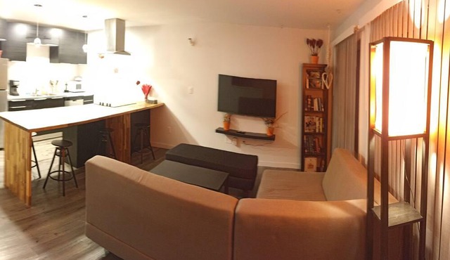 Tidy new townhouse, 3bdrm, 2 bthrm, balcony, attached garage. Close to Center