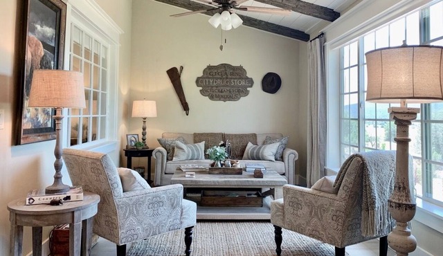 Tierra Madre Vineyards B & B - The Guest House