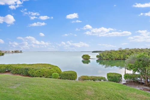 Tierra Verde Holiday Island Second Floor Waterfront