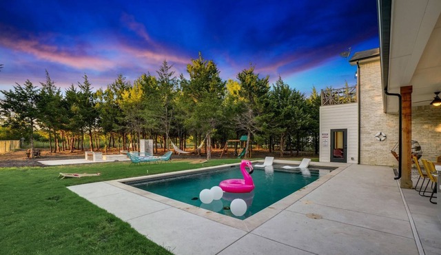 Tiger Mansion in the acress paradise for events