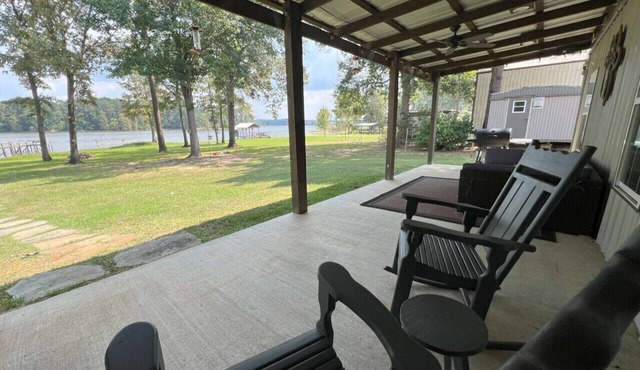 Tight Lines Lodge, North Toledo Bend Lake