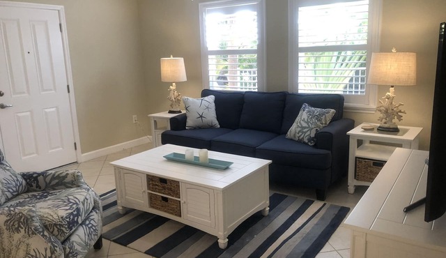 Tiki Life. Tropical Gateway to Boca Grande Beaches! Relax without the costs!