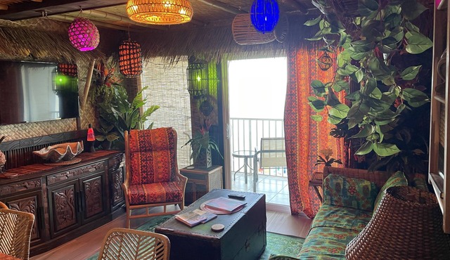 Tiki Themed Condo on Tampa Bay