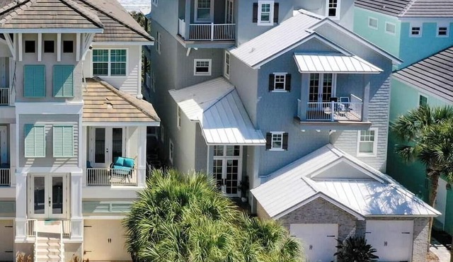 Tiki Tides Oceanfront 7BR w/ Elevator, Heated Pool & Private Boardwalk