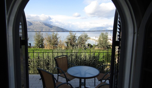 Tilde on the beach, Apts - Sami Kefalonia