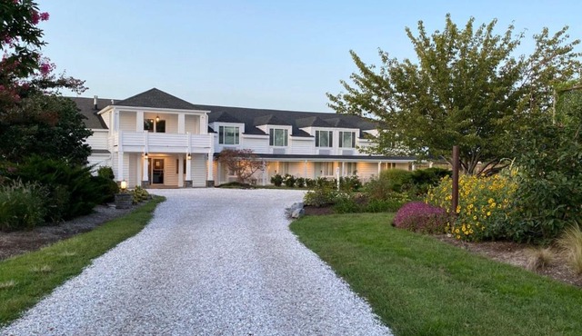 Tilghman Island Inn