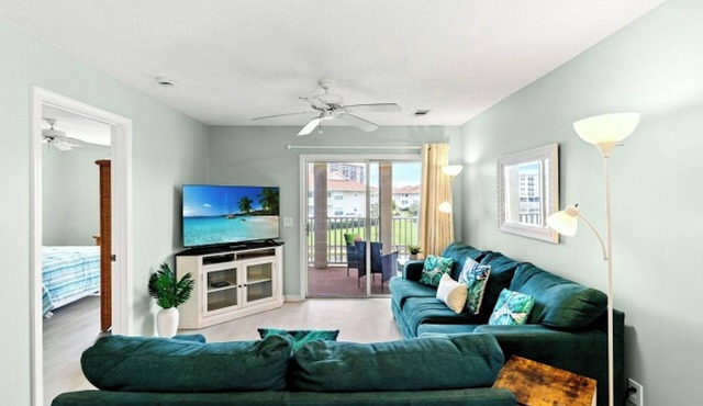 Tilghman Shores A6- 2BR- Pool, Hot Tub