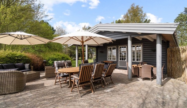 "Till" - 1.6km from the sea by Interhome