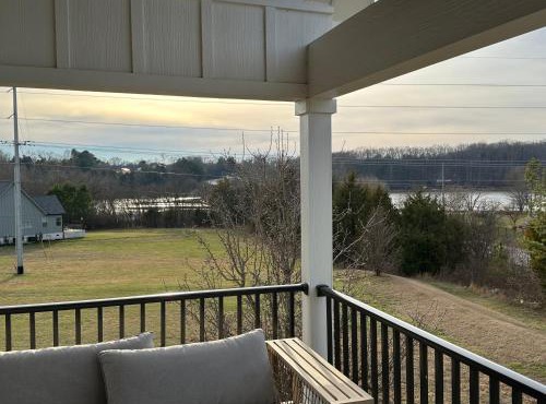 Tim Ford Lake House in Twin Creeks TN