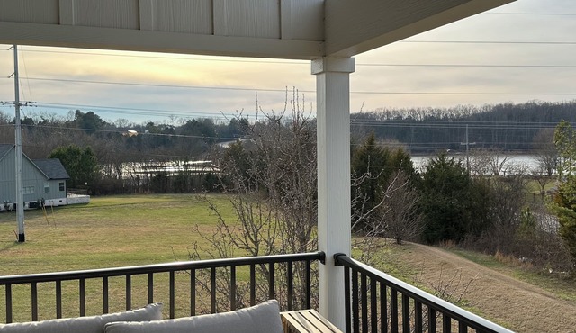 Tim's Ford Lake house in Twin Creeks. Pool, Lake Balcony, Firepit, Hot Tub