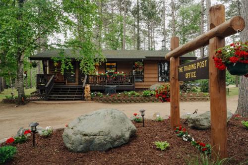 Timber Bay Lodge and Houseboats