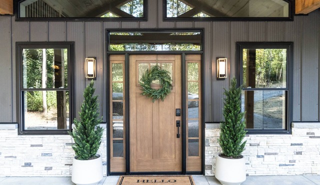 Timber Cove Woodland Retreat - New 4 BR/3 BA - Hocking Hills - Hot Tub