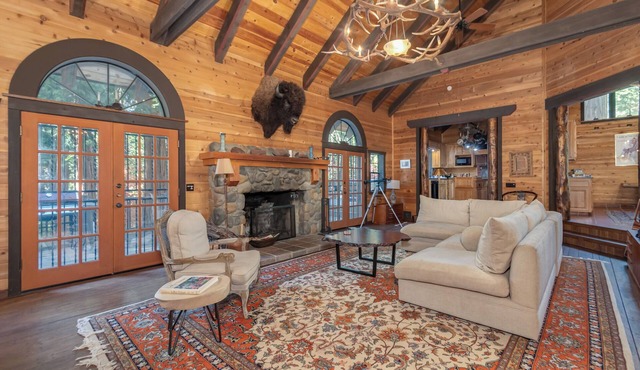 Timber & Horn- Hot Tub