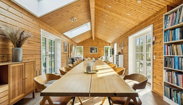 Timber house on dune plot near Hulsig