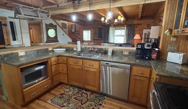 Timber Lodge Retreat at Guntersville Lake