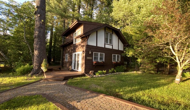 Timberdoodle Cottage on Lake Placid