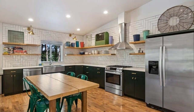 Timberland Perch | Contemporary Lake Living