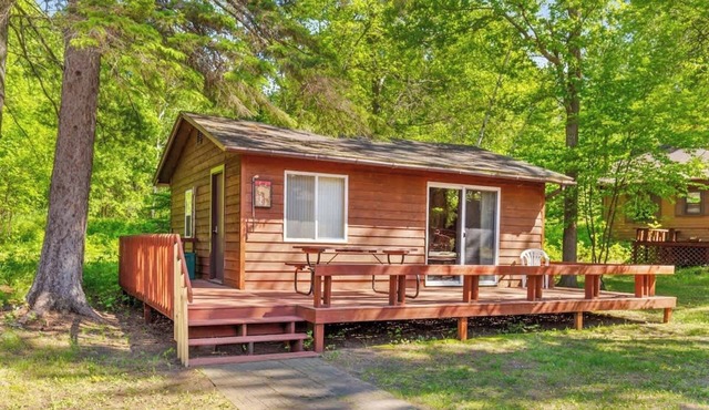 Timberlane Resort Cabin #10 | 2 Bed, 1 Bath