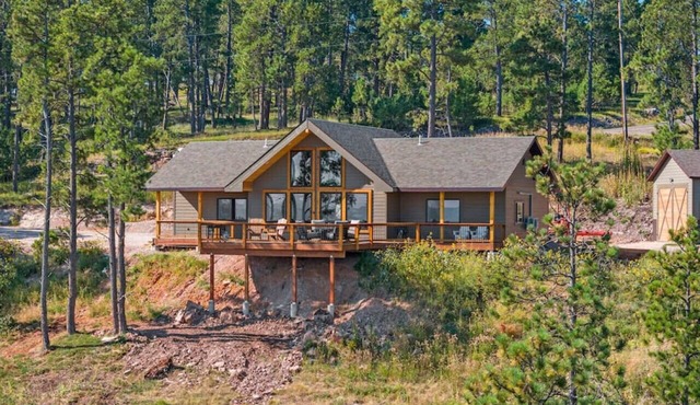 Timberline Escape Overlook - Cabin in Spearfish