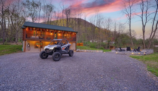 Timberline Overlook Cabin w/Sauna, Fire Pit, Game Room, EV Charger & ATV Access