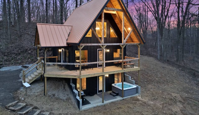 Timberline Retreat | Hocking Hills